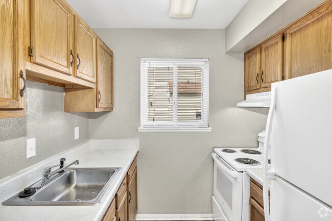 Bald Cypress - 2BR, 2BA - 860SF - Kitchen
