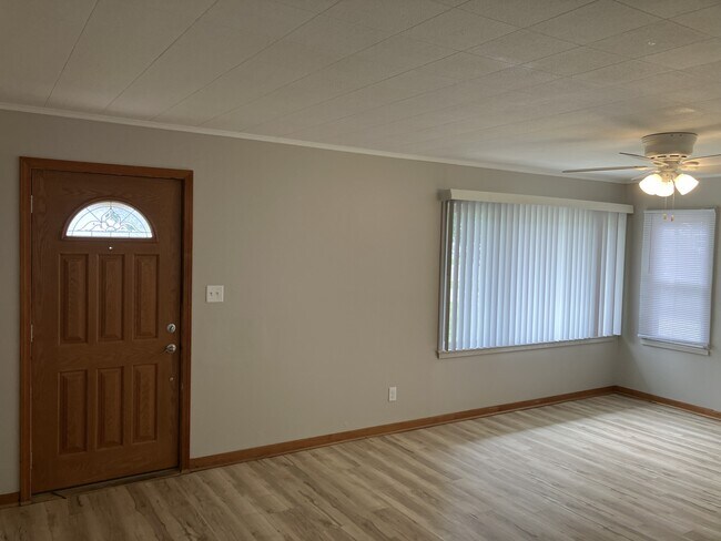 Photo - 508 E Buckner St