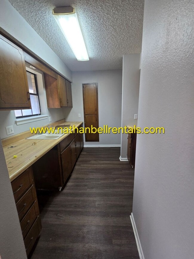 Photo - 3766 Clarksville St