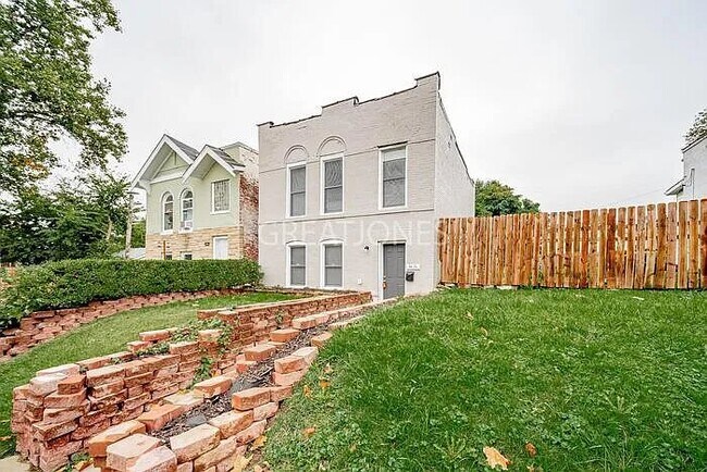 Photo - 3416 Gasconade St