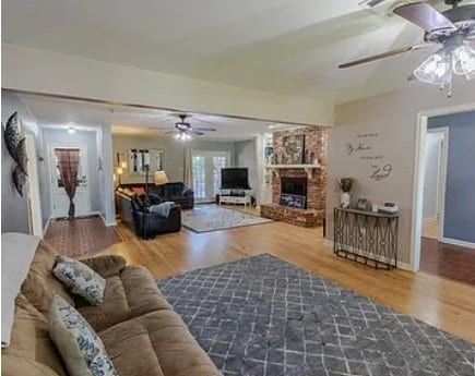 Photo - 10965 Goodwood Blvd