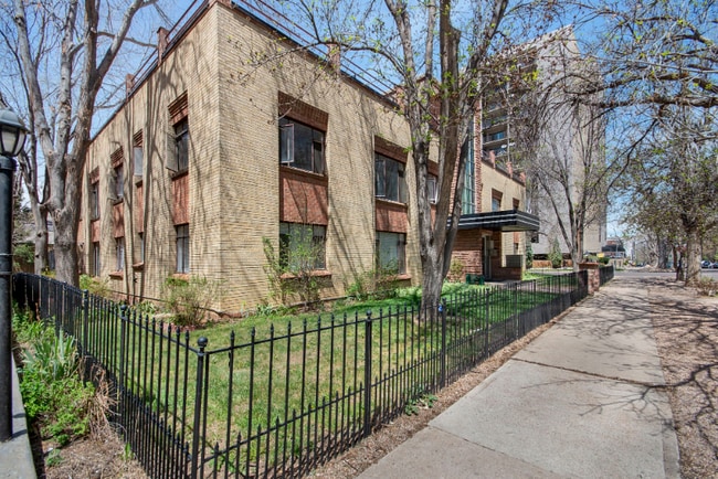 Photo - 1375 N Williams St Unit 207