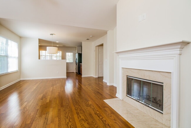 Photo - 2151 Erin Ln