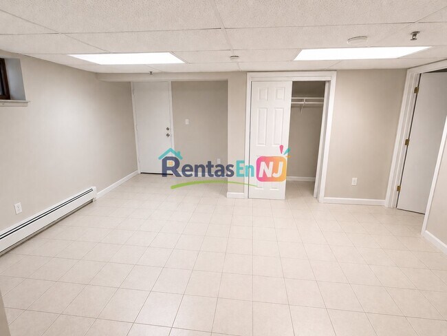 Photo - 279 Goldsmith Ave Unit CC