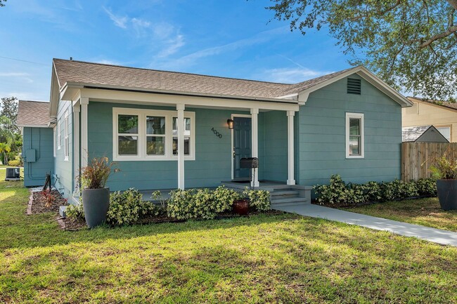 Meticulously Updated Single-Family Home in... - Meticulously Updated Single-Family Home in...