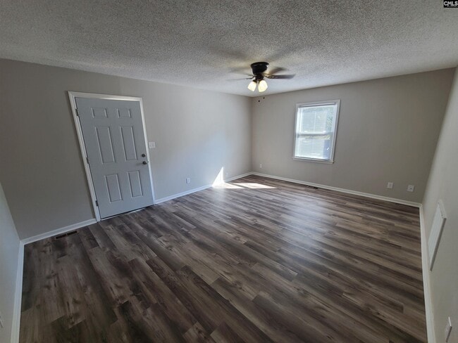 Photo - 134 Calvin Ct