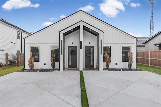 Building Photo - 2111 Wright St