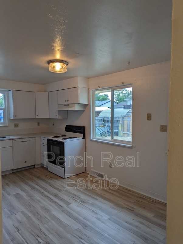 Photo - 16516 E 13th Ave