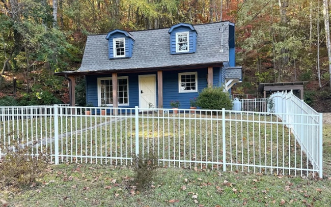 Building Photo - 117 Humphrey Ln