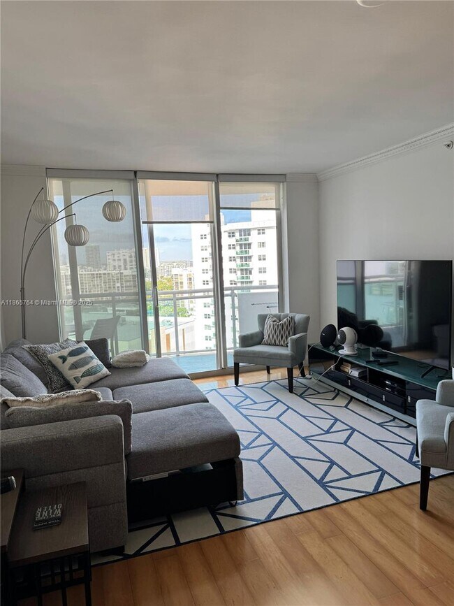 Photo - 3001 S Ocean Dr Unidad 1539