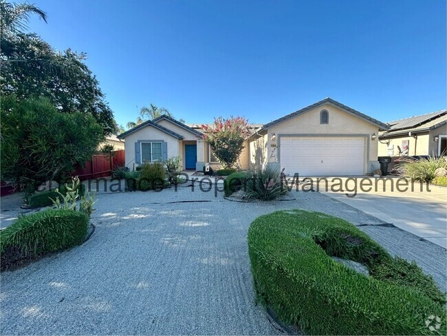Building Photo - Stunning 3 Bed/2 Bath NW Bakersfield Home ...