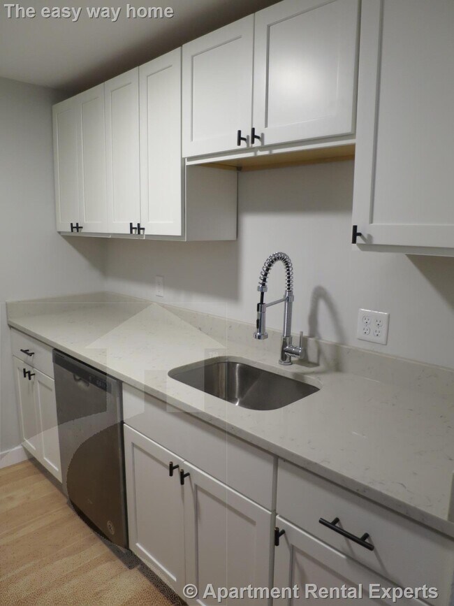 Photo - 20 Central St Unit 3