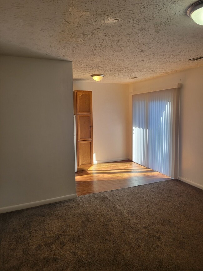 Photo - 939 Taylor Dr Unit 11