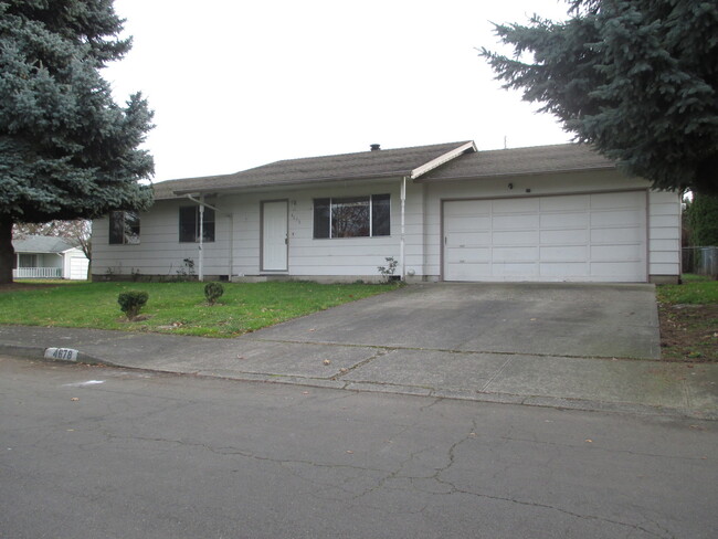 Cozy Three Bedroom Home in North Salem - Cozy Three Bedroom Home in North Salem