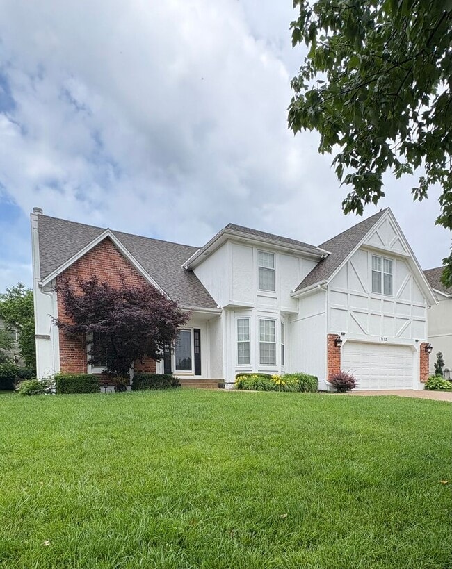 Photo - Open and Spacious 4 bed/4.5 bath Overland Park Home with Multiple Entertainment Areas