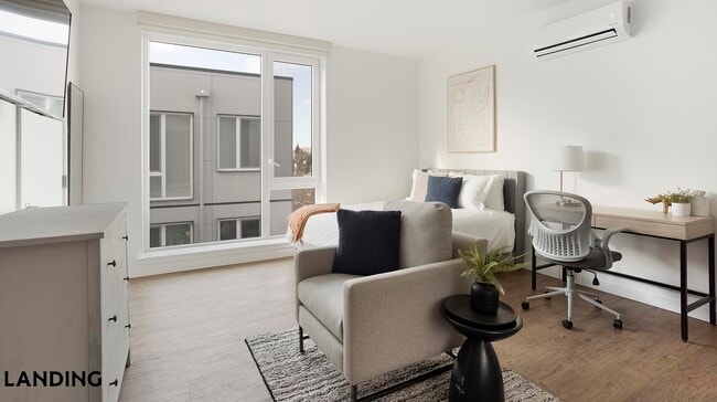 Building Photo - 1419 24th Ave