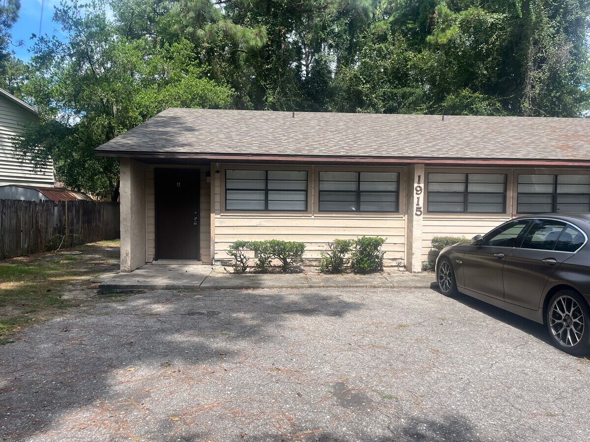 Photo - 1915 SW 70th Terrace Unit C