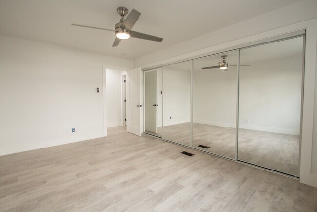 Knoxwood Apartments - Updated Units!