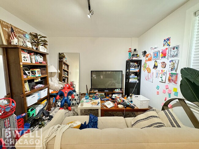 Photo - 541 W Belmont Ave Unit 1