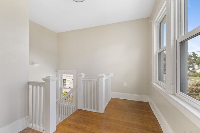 Photo - 135 Dover Rd