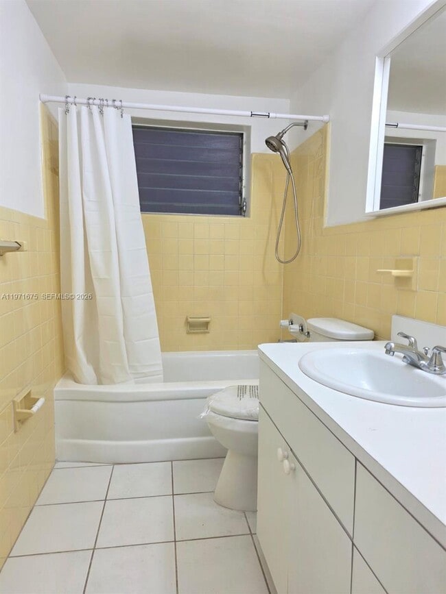 Photo - 9490 E Bay Harbor Dr Unidad 102