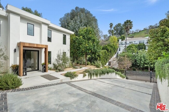 Photo - 4545 Balboa Ave