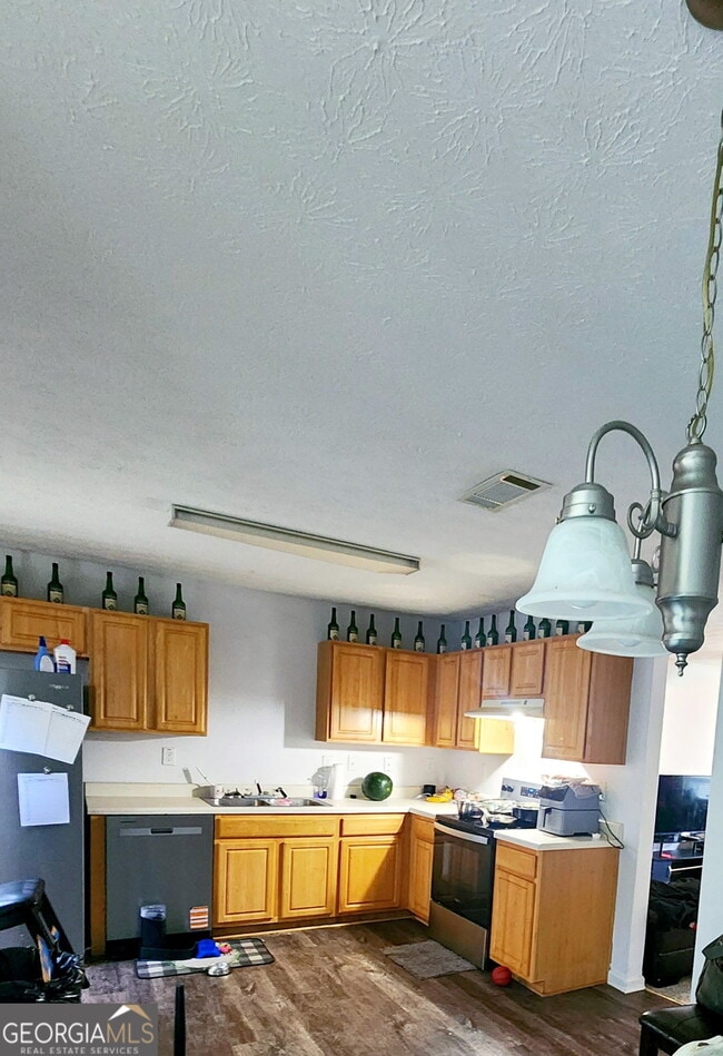 Photo - 144 Blake Ave
