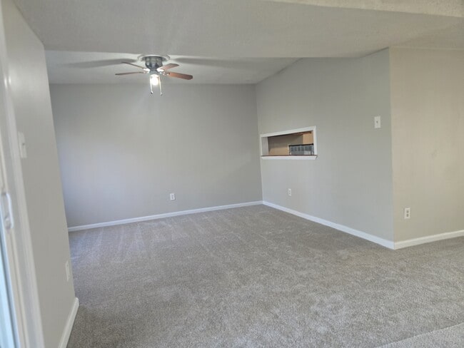 Photo - 94 Balsam Rd