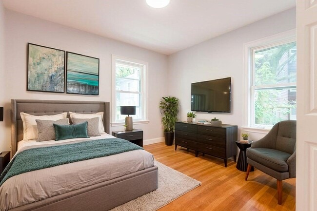 Photo - 28 Hunnewell Ave Unidad 3