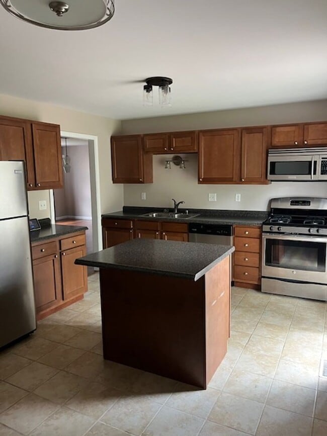 Photo - 3 bedroom, 2 bath home - Comfortable, Upda...