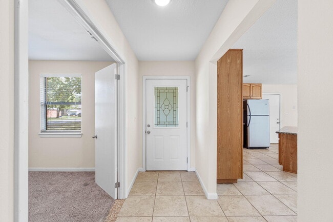 Photo - 137 Deville Dr