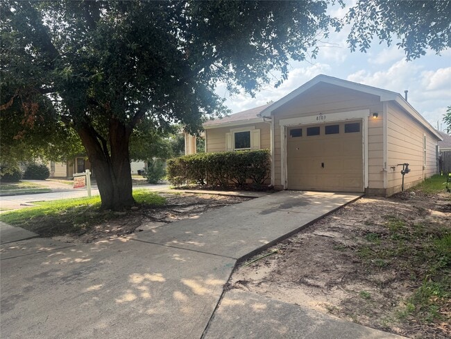 Photo - 8103 Forest Glen Dr