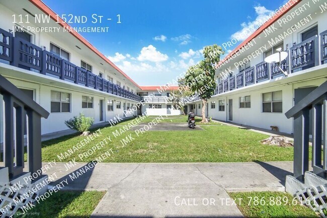 Building Photo - Large 2 bedroom Apartment, Schedule a Tour... Unit 1