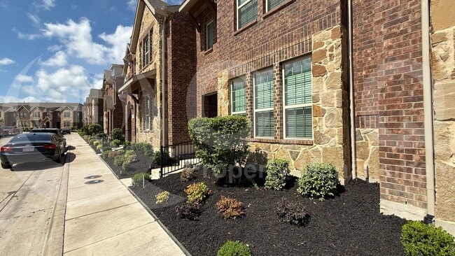 Building Photo - 2141 Steer Creek Pl Rental