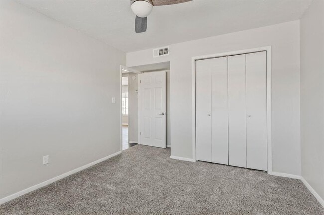 Photo - 2810 Dorchester Dr