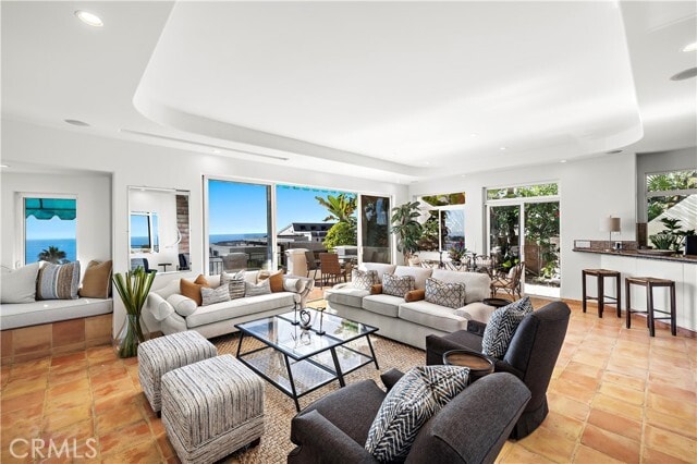 Photo - 1050 Skyline Dr