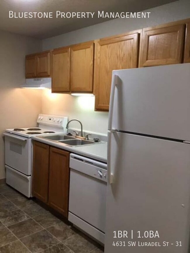 Photo - 4631 SW Luradel St Unidad 31