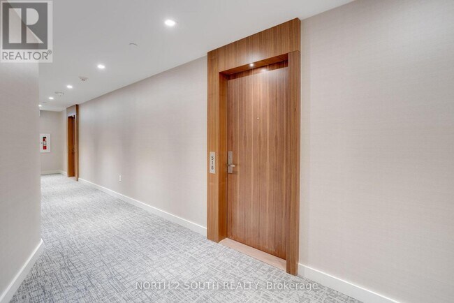 Photo - 15 Queens Quay E Unité 518