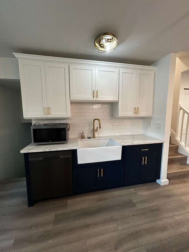 Photo - Beautiful 3-Bedroom Split-level Home in Gahanna