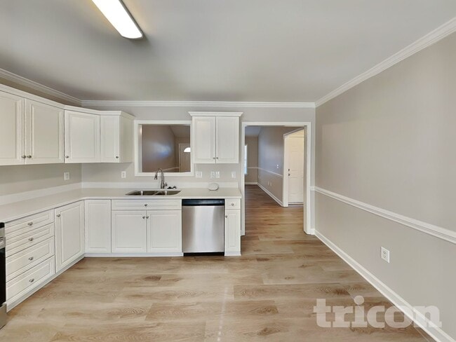 Photo - 1670 Red Bird Cir SE