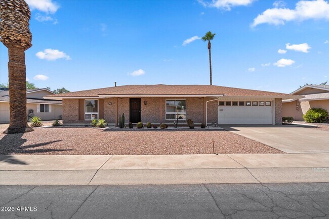 10317 W Floriade Dr