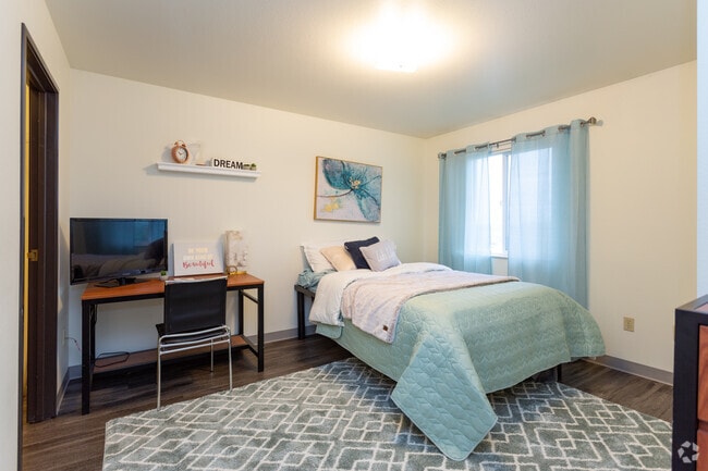 Oakwood Townhomes