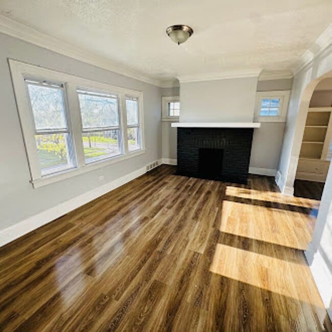 Photo - 1333 E 188th St Unit 1333 E 188th  2