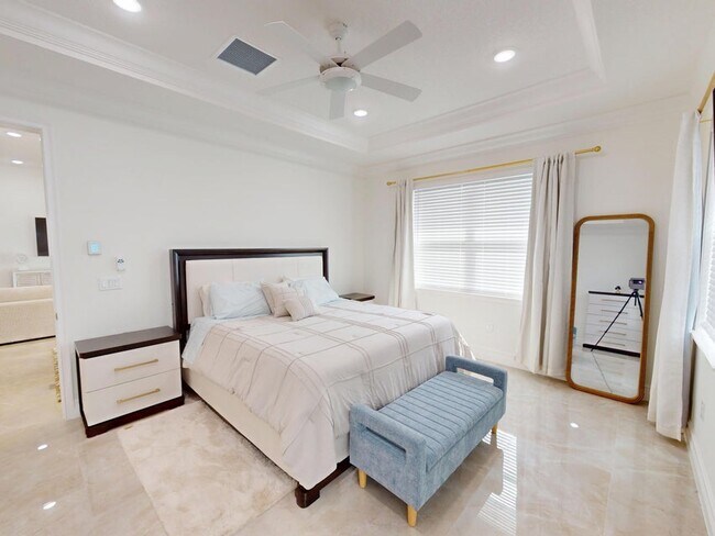 Photo - 409 SW Bradshaw Cir