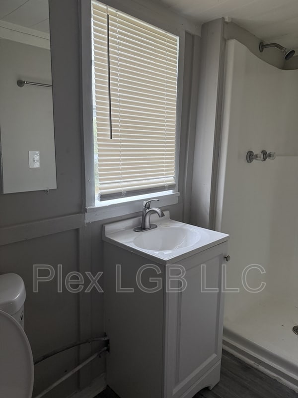 Photo - 117 Mc Gregor St