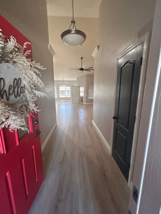 Photo - Designer living with extra solar panels in North Hanford.
