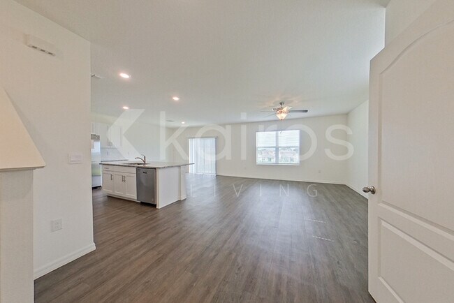 Photo - 31981 Katelin Cir