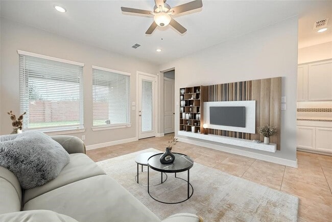 Photo - 10738 Bridgeport Path Ct