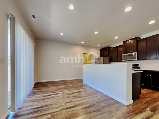 Photo - 9016 NE 165th Ave
