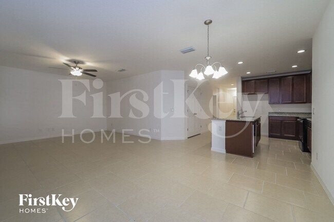 Photo - 845 Avenal Ln